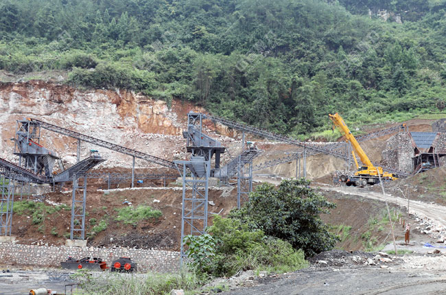 湖南張家界大眾建材石料廠時產500噸砂石料生產線 湖南張家界大眾建材石料廠時產500噸砂石料生產線