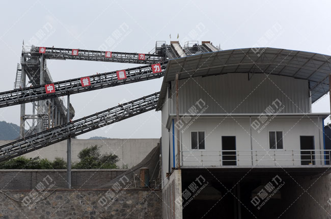 湖南資興市興業(yè)石材時產(chǎn)700噸砂石生產(chǎn)線